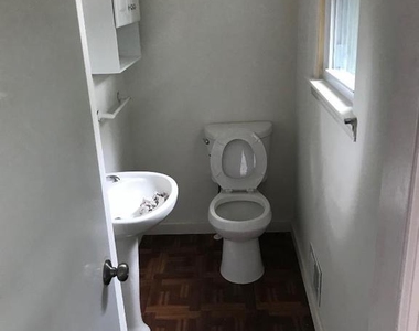 408 Villanova Road - Photo Thumbnail 10