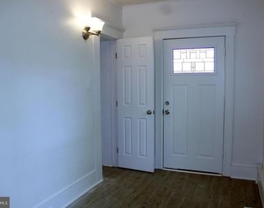 201 University Boulevard - Photo Thumbnail 18