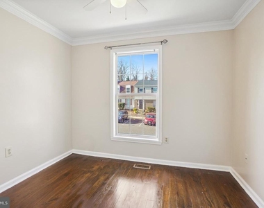 9063 Congress Place - Photo Thumbnail 14