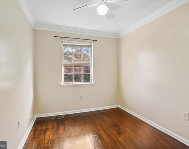 9063 Congress Place - Photo Thumbnail 17
