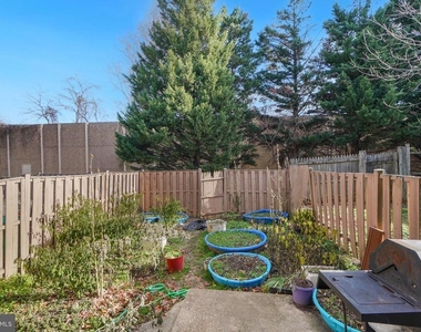 9063 Congress Place - Photo Thumbnail 23