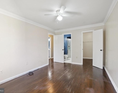 9063 Congress Place - Photo Thumbnail 9