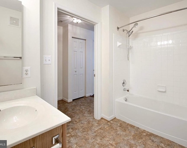 502 Bradley Court - Photo Thumbnail 37