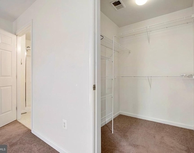 502 Bradley Court - Photo Thumbnail 32