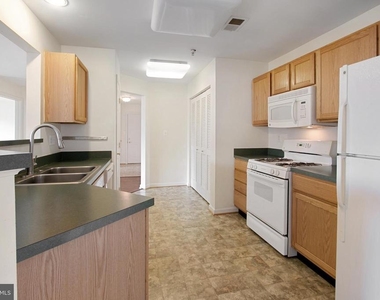 502 Bradley Court - Photo Thumbnail 15