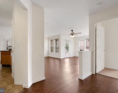 502 Bradley Court - Photo Thumbnail 9