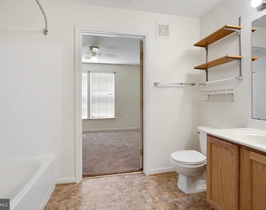 502 Bradley Court - Photo Thumbnail 36