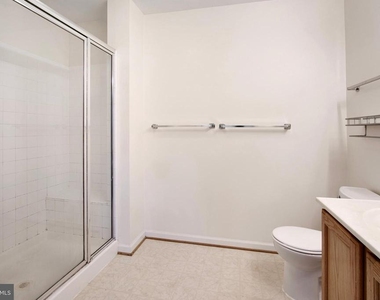 502 Bradley Court - Photo Thumbnail 26