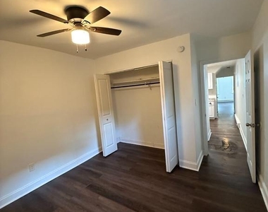 715 W 8th - Photo Thumbnail 7