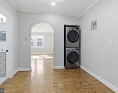 1250 Holbrook Terrace Ne - Photo Thumbnail 11