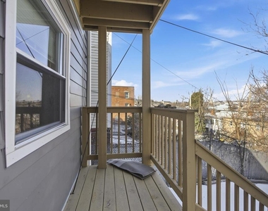 1250 Holbrook Terrace Ne - Photo Thumbnail 13