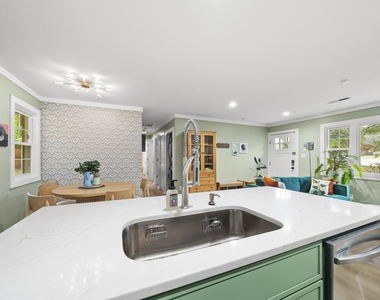 1002 Bacon Street - Photo Thumbnail 11