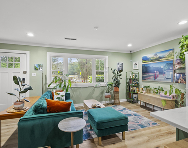 1002 Bacon Street - Photo Thumbnail 4