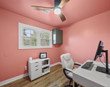 1002 Bacon Street - Photo Thumbnail 16