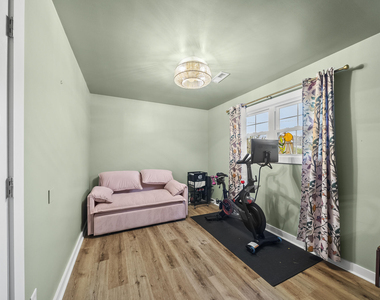1002 Bacon Street - Photo Thumbnail 18
