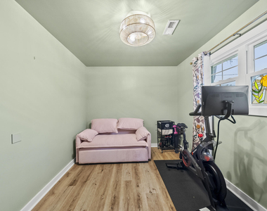 1002 Bacon Street - Photo Thumbnail 19