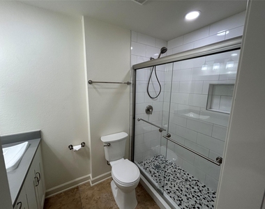 100 Bay Point Dr - Photo Thumbnail 5