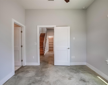 6303 Santos St - Photo Thumbnail 17