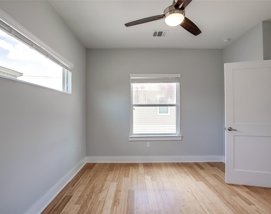 6303 Santos St - Photo Thumbnail 21