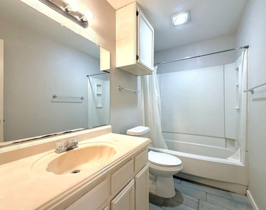 209 E Noton St - Photo Thumbnail 6
