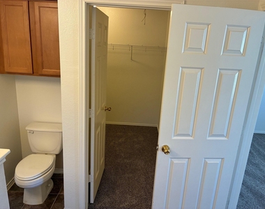 9201 Brodie Ln - Photo Thumbnail 14