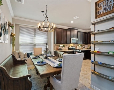 12311 Altamira St - Photo Thumbnail 8