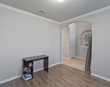 12311 Altamira St - Photo Thumbnail 17