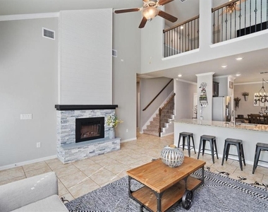 12311 Altamira St - Photo Thumbnail 5
