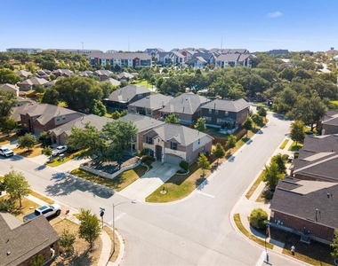 12311 Altamira St - Photo Thumbnail 2