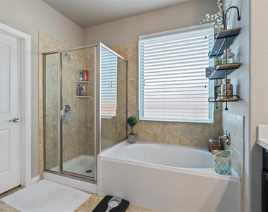 12311 Altamira St - Photo Thumbnail 14