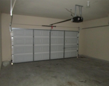 6800 Cromarty Ln - Photo Thumbnail 38