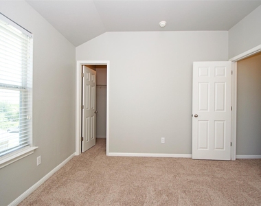 6800 Cromarty Ln - Photo Thumbnail 21