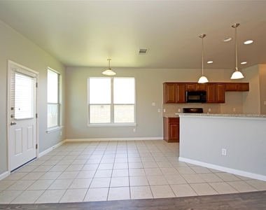 6800 Cromarty Ln - Photo Thumbnail 19