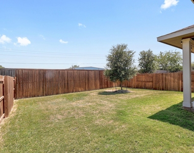 6111 Dumfries Ln - Photo Thumbnail 24