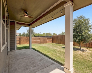 6111 Dumfries Ln - Photo Thumbnail 23