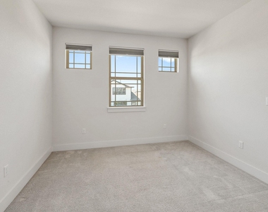 6111 Dumfries Ln - Photo Thumbnail 21