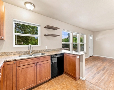 4805 Evans Ave - Photo Thumbnail 18