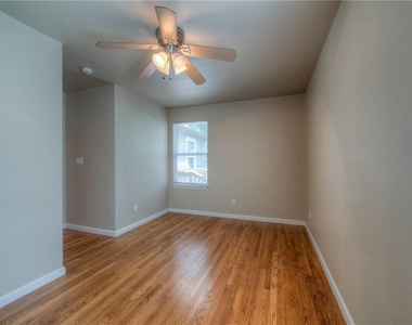 4805 Evans Ave - Photo Thumbnail 17
