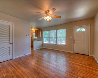 4805 Evans Ave - Photo Thumbnail 5