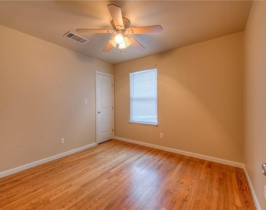 4805 Evans Ave - Photo Thumbnail 13
