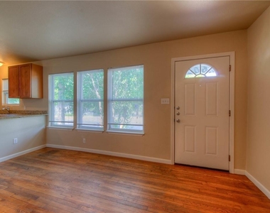 4805 Evans Ave - Photo Thumbnail 3
