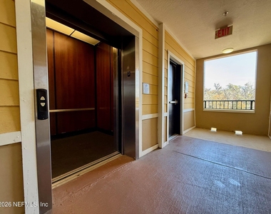 8539 Gate Parkway Parkway W - Photo Thumbnail 1