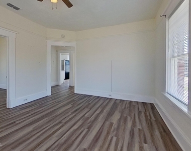 907 Copeland Street - Photo Thumbnail 6