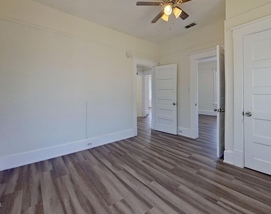 907 Copeland Street - Photo Thumbnail 5