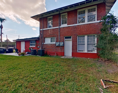 907 Copeland Street - Photo Thumbnail 11