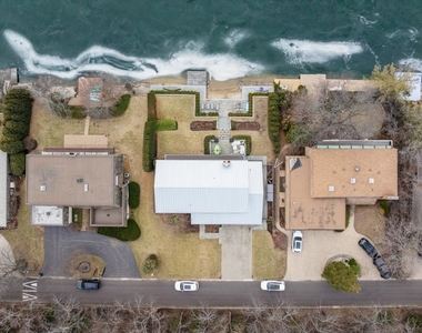 2076 Valley Lo Lane - Photo Thumbnail 6