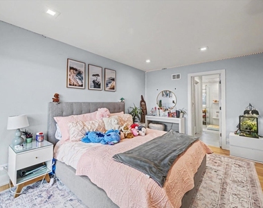2076 Valley Lo Lane - Photo Thumbnail 22