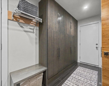 2076 Valley Lo Lane - Photo Thumbnail 30