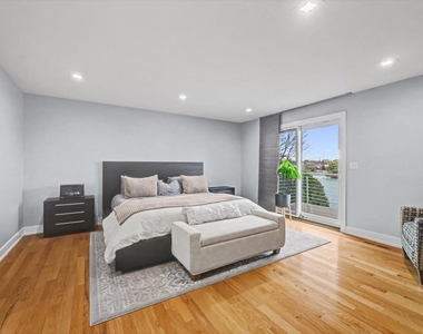 2076 Valley Lo Lane - Photo Thumbnail 16