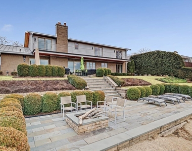 2076 Valley Lo Lane - Photo Thumbnail 5